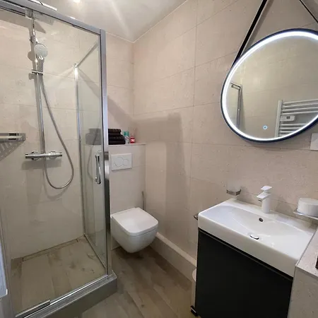 Le Cocon - Avec Balneo Et Terrasse Apartamento